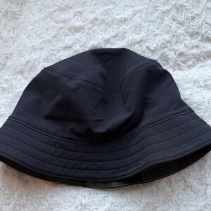 Lululemon Black/Camo Bucket Hat S/M